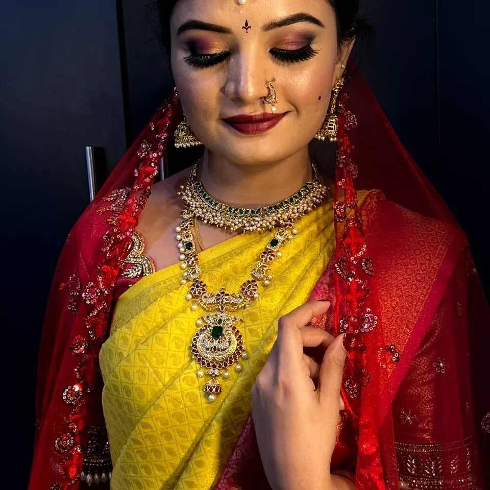 Keerthi makeup artist